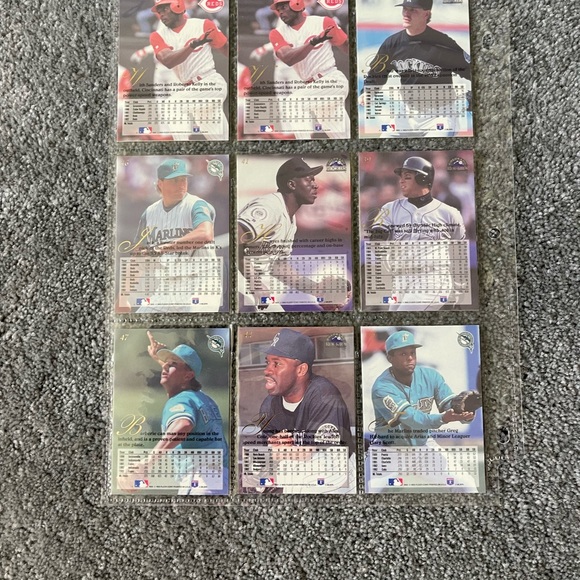 Baseball cards - Picture 4 of 9
